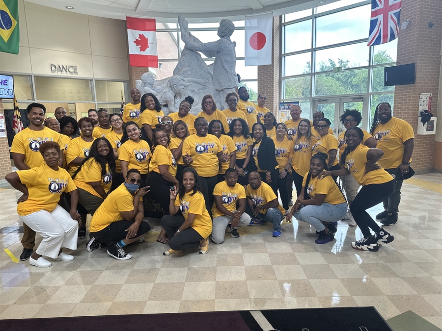 Home Windsor Mill Middle